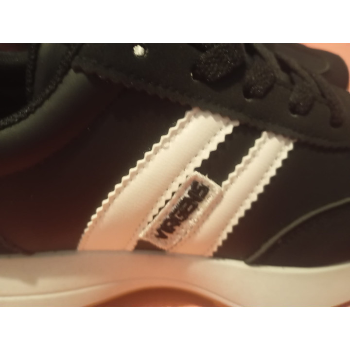 Comfortable Unisex Sneakers Santas Virgens  Black