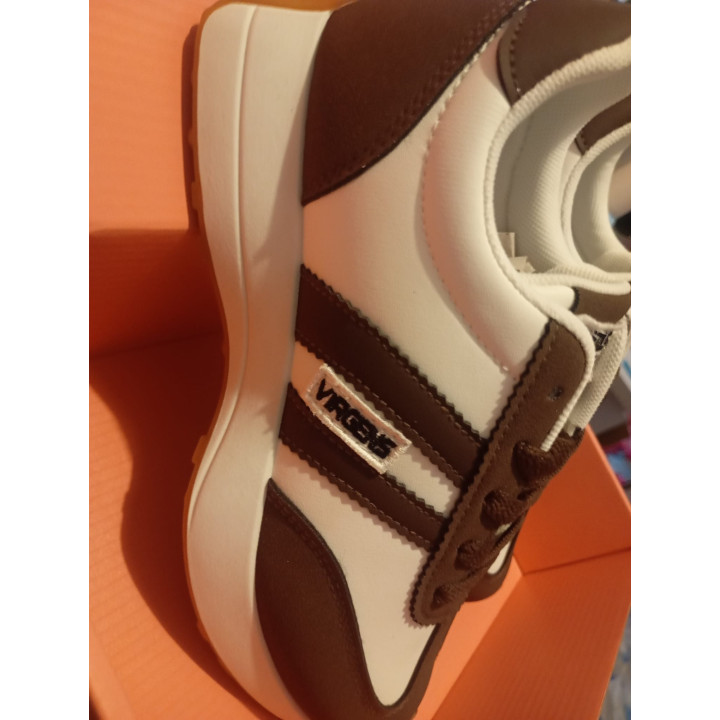 Comfortable Unisex Sneakers Santas Virgens White Coffee